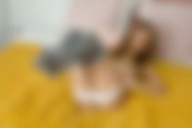 AmourAngels.com 2018-02-22 Apricot - Crafty Fox/AmourAngels-0029.jpg