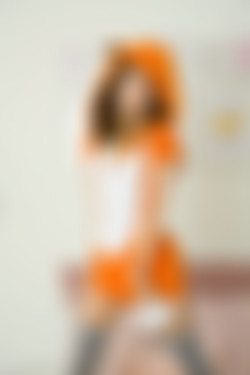 AmourAngels.com 2018-02-22 Apricot - Crafty Fox/AmourAngels-0002.jpg