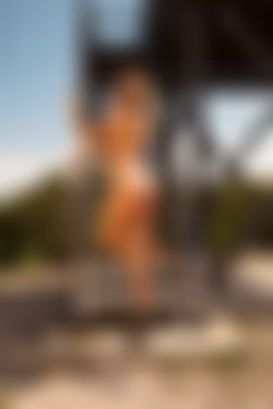 [photodromm.com] 2015-11/[photodromm.com] - 2015.11.10 - Claudia - Lookout Tower (x50) 2000x3000/25l.jpg