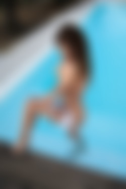 2022phdee/2021-11/[photodromm] 2021-11-02 Georgina - Blue Liquid (x50, 3000 px)/Blue Liquid (14).jpg