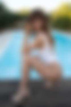 2022phdee/2021-11/[photodromm] 2021-11-02 Georgina - Blue Liquid (x50, 3000 px)/Blue Liquid (3).jpg