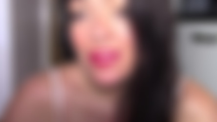 EvaMarie88/Clips/EvaMarie88 - Dancing Poo Pants.mp4