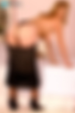 Scoreland.com SiteRip - Part #1/00075-Amy On The Bed-Amy/Amy05.jpg