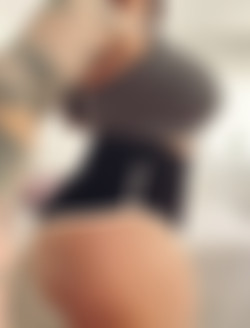 [OnlyFans.com] XEvieRoseX - SiteRip/photos/2064551037.jpg