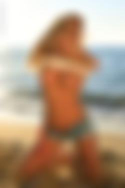 [photodromm.com] 2017-10/[photodromm.com] - 2017.10.28 - Brittie - Warm WetSands II (x42) 2000x3000/13l.jpg