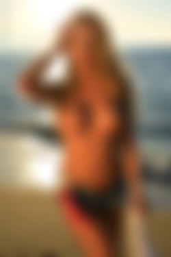 [photodromm.com] 2017-10/[photodromm.com] - 2017.10.28 - Brittie - Warm WetSands II (x42) 2000x3000/17l.jpg