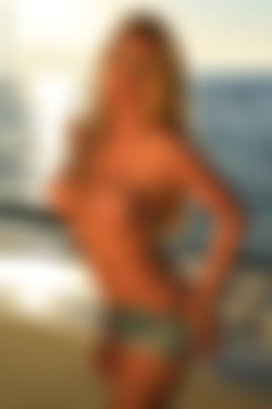 [photodromm.com] 2017-10/[photodromm.com] - 2017.10.28 - Brittie - Warm WetSands II (x42) 2000x3000/20l.jpg