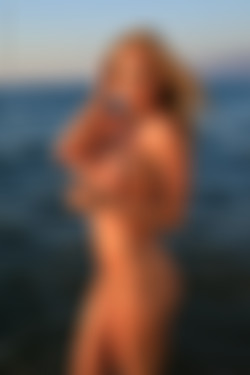 [photodromm.com] 2017-10/[photodromm.com] - 2017.10.28 - Brittie - Warm WetSands II (x42) 2000x3000/36l.jpg