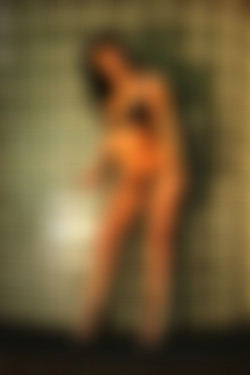 photodromm.com - 2012-03/emily - 06 - analytic 2/02.jpg