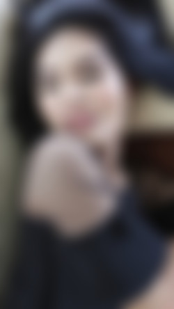 HelloLadyboy.com 4/1Amp1_Date/amp1_date_055-by-am.jpg